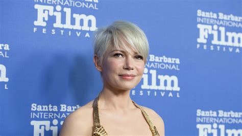 Michelle Williams Relives Iconic Oscar Moment In .